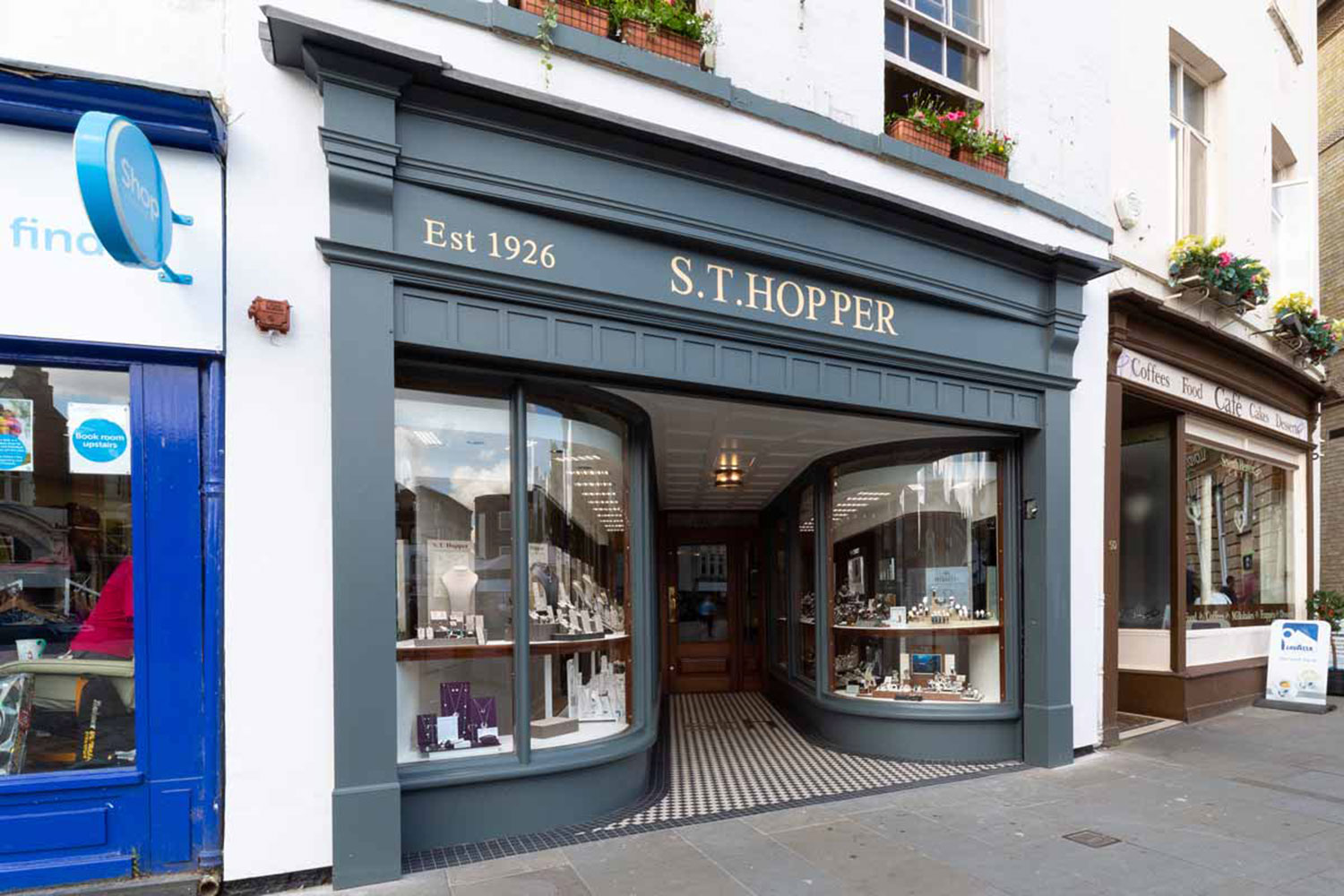 St Hopper Shop - Construction